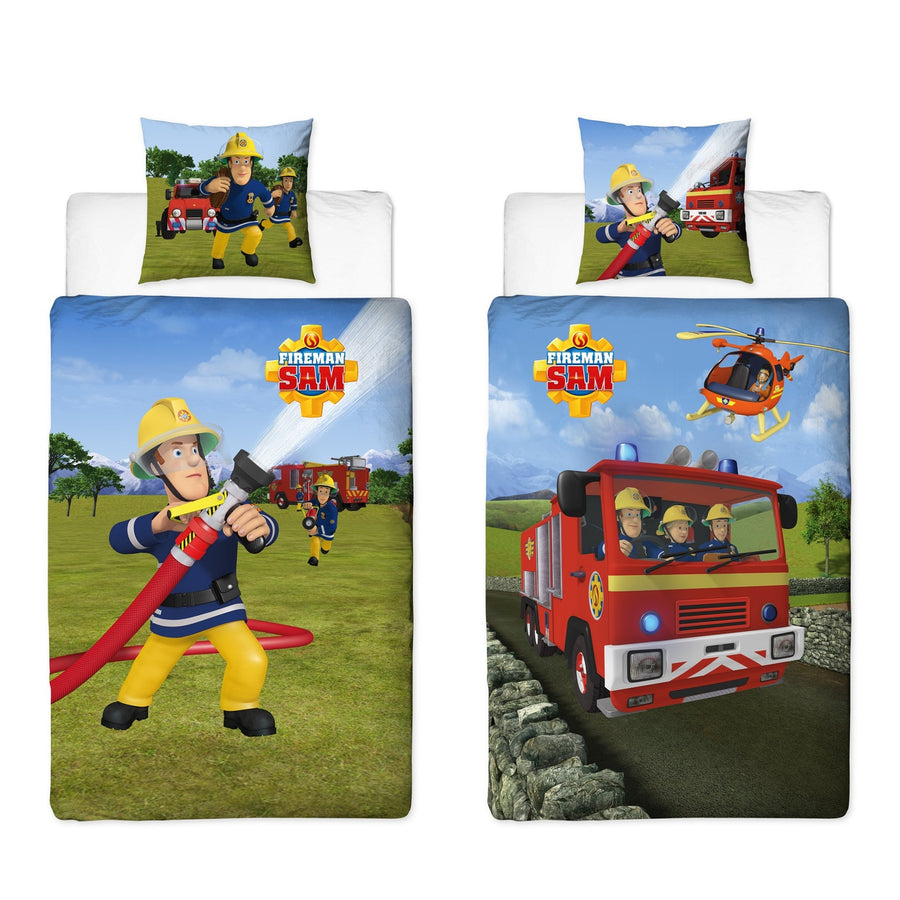 Feuerwehrmann Sam Bettwäsche Vorderseite mit Sam und Schlauch beim Löschen mit Logo