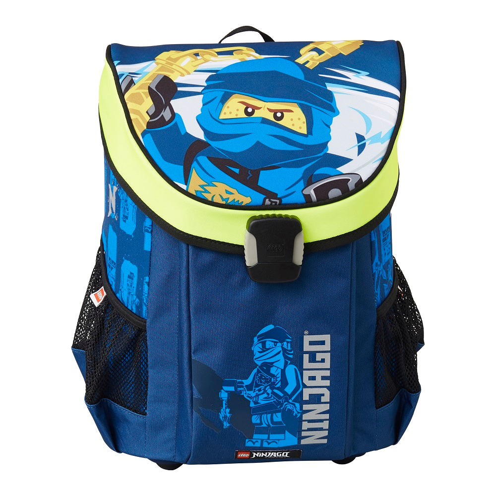 Blauer Lego Ninjago Schulranzen mit Jay Frontansicht mit Fronttasche und 2 Netztaschen seitlich