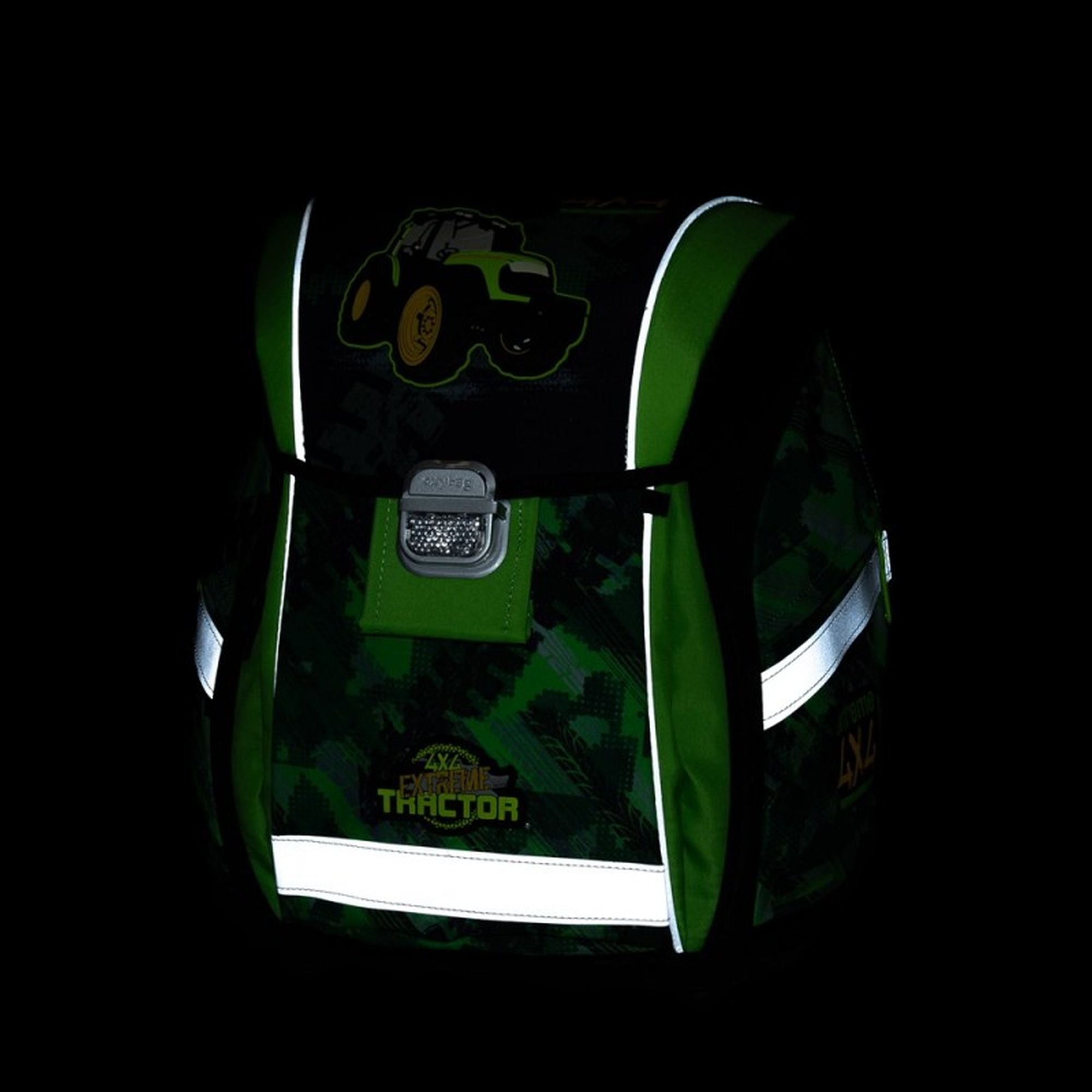 Traktor Schultasche Premium Light mit Reflektoren für mehr Sichtbarkeit im Dunkeln