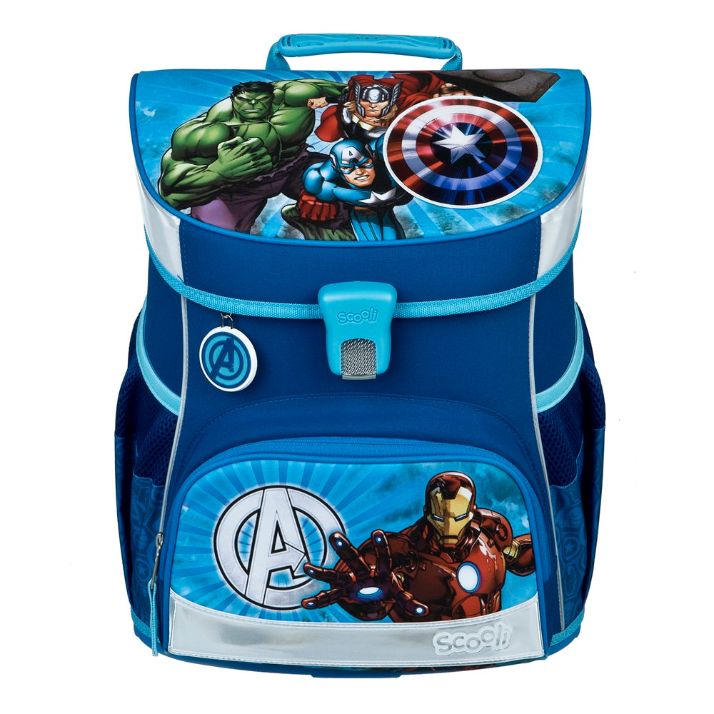 Avengers Schulranzen Hellblau mit Hulk Thor Captain America und Iron Man Frontansicht
