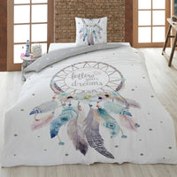 Bettwäsche Set 2-teilig mit Traumfänger auf weißer Vorderseite und Wendeseite in grau mit Sternen & Feder Muster 