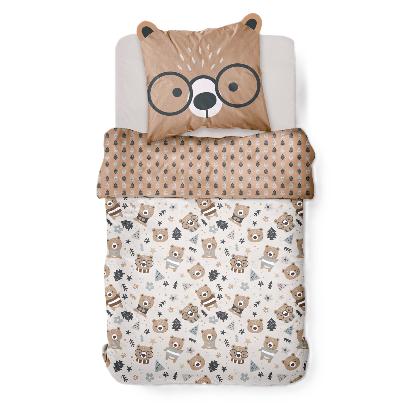 Bären Bettwäsche vor weißem Grund in Vollansicht