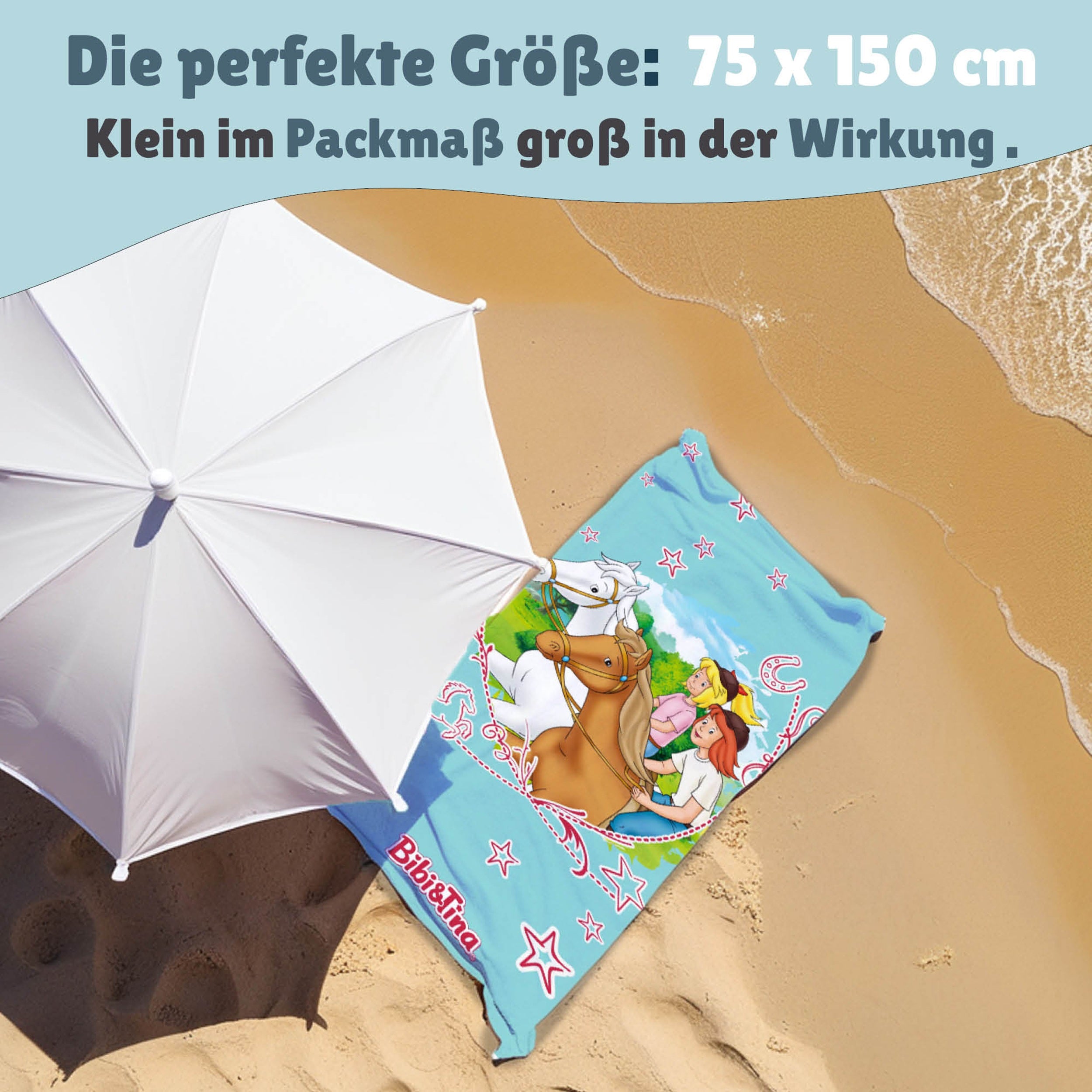 Infotafel Größe 75x150 cm mit Ansicht Handtuch von oben am Strand liegend neben Schirm