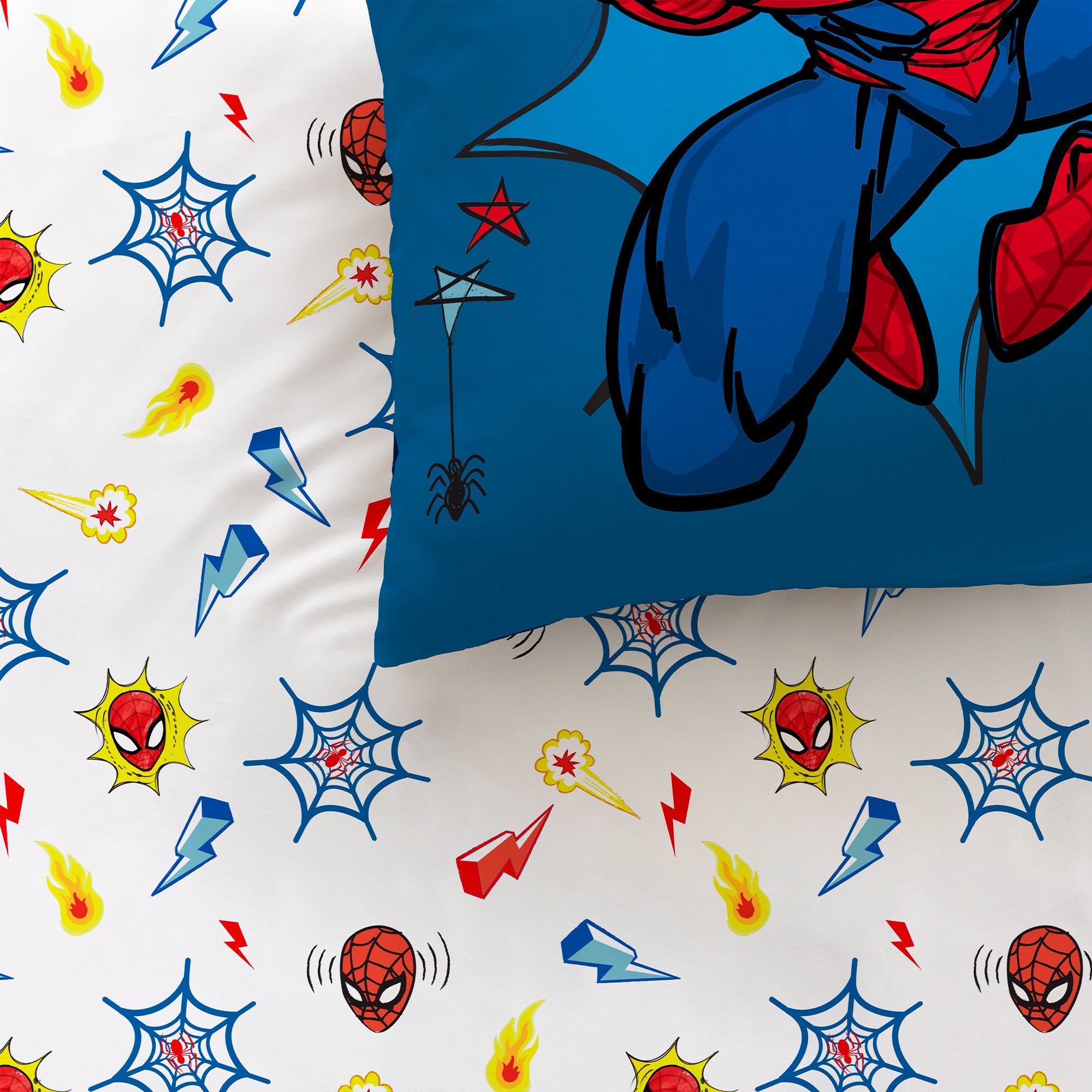 Detailansicht Kopfkissen mit Spiderman auf Bettwäsche (Rückseite) liegend