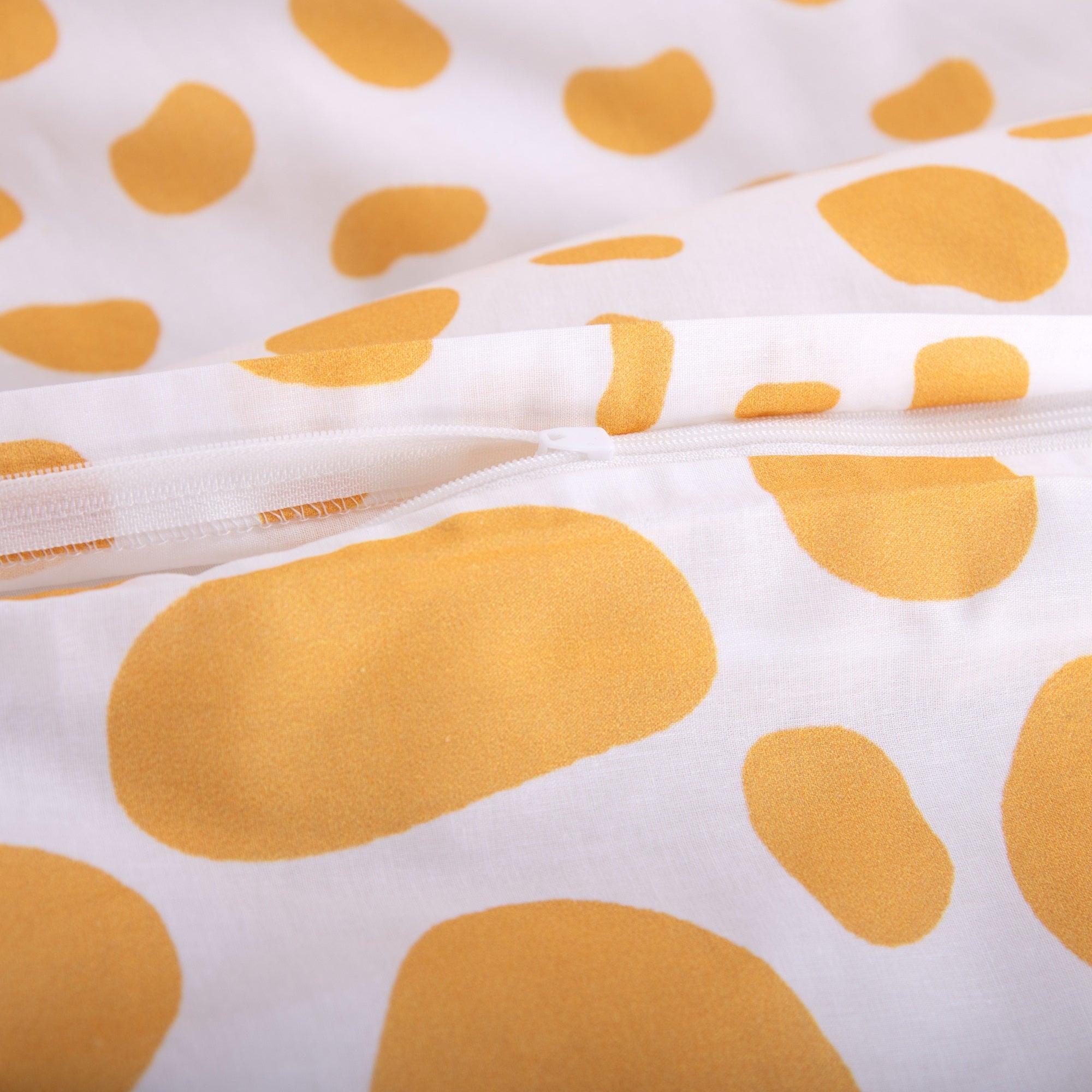 Kinderbettwäsche Set 135x200 80x80 cm Gelbes Tier Motiv mit Giraffe aus 100% Baumwolle mit Reißverschluss