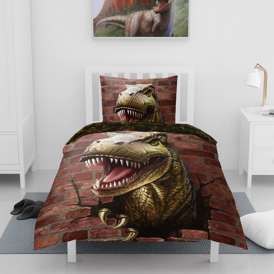 Dinosaurier Bettwäsche mit T-REX 3D Motiv das durch Wand bricht auf Bett gezogen
