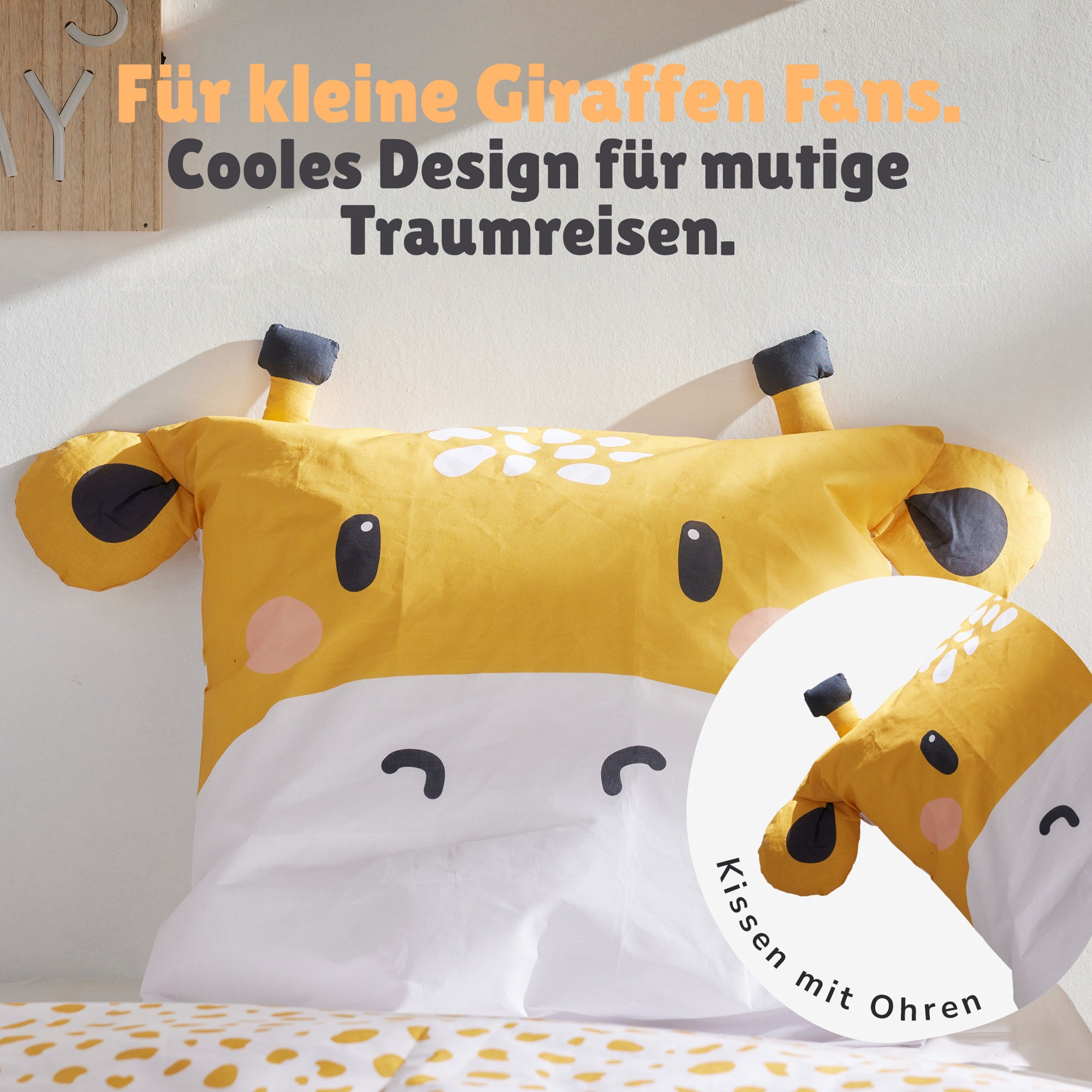 Detailansicht Kopfkissen im Giraffen-Kopf-Design gelb mit Ohren und Hörnern