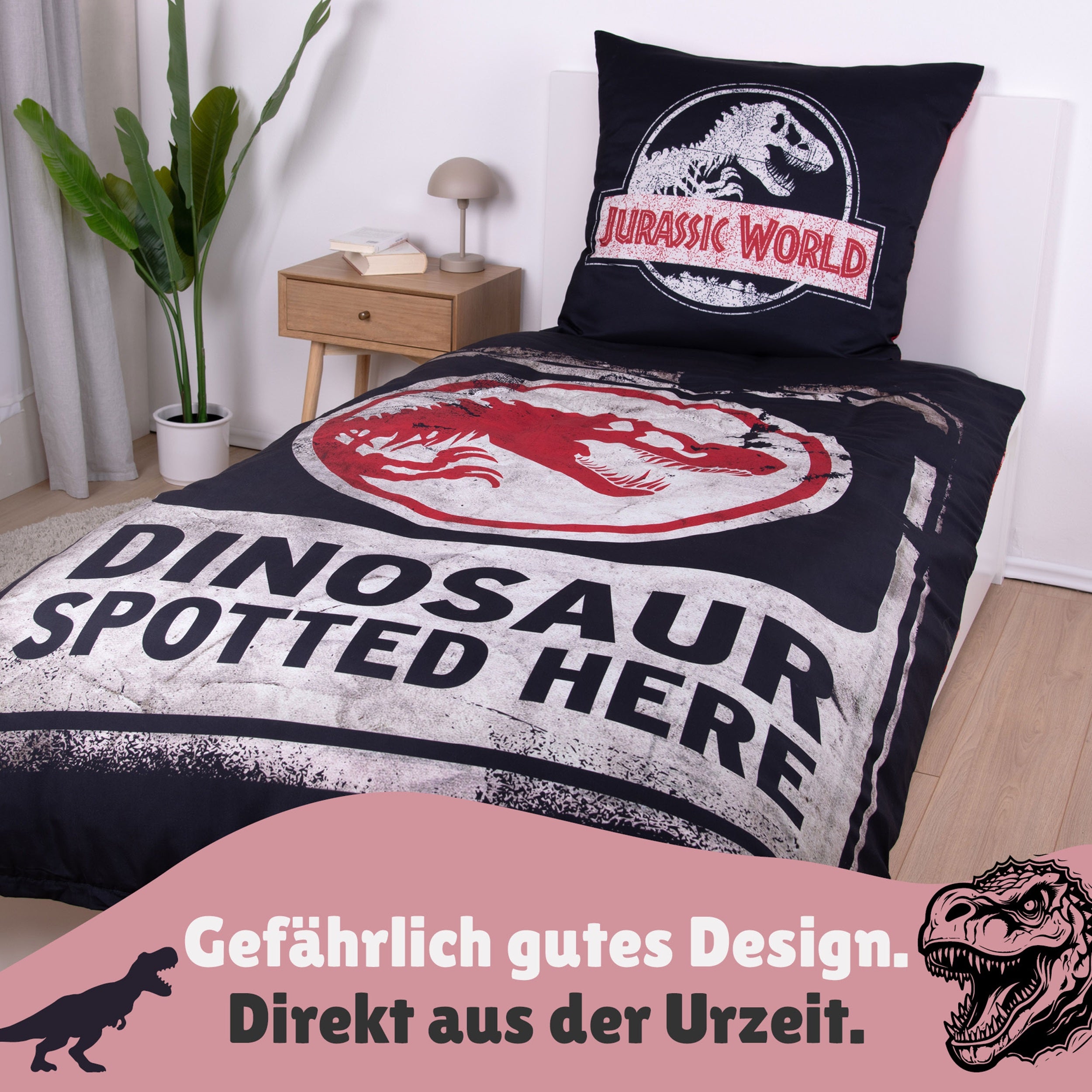 Vorderseite der Jurassic World Bettwäsche auf Bett gezogen