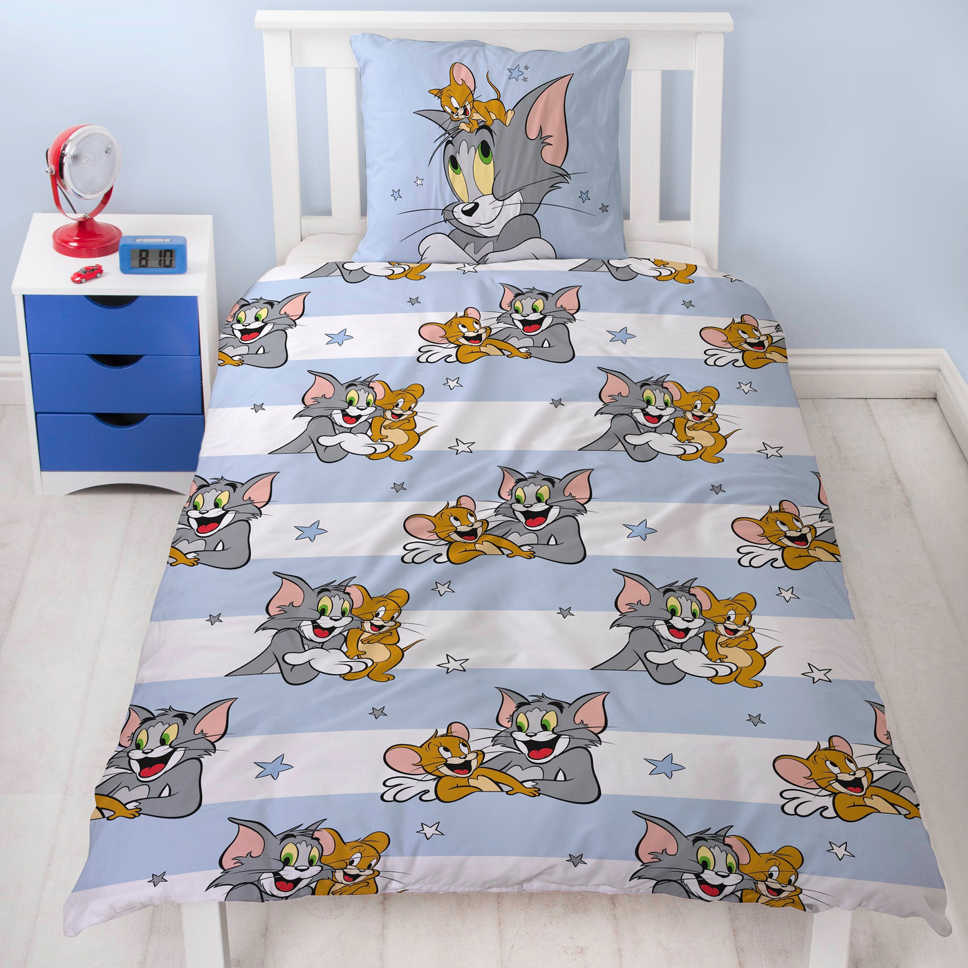 Tom und Jerry Kinderbettwäsche Set 135x200 80x80 cm in hellblau aus 100% Baumwolle mit Wendemotiv Mäusejagd