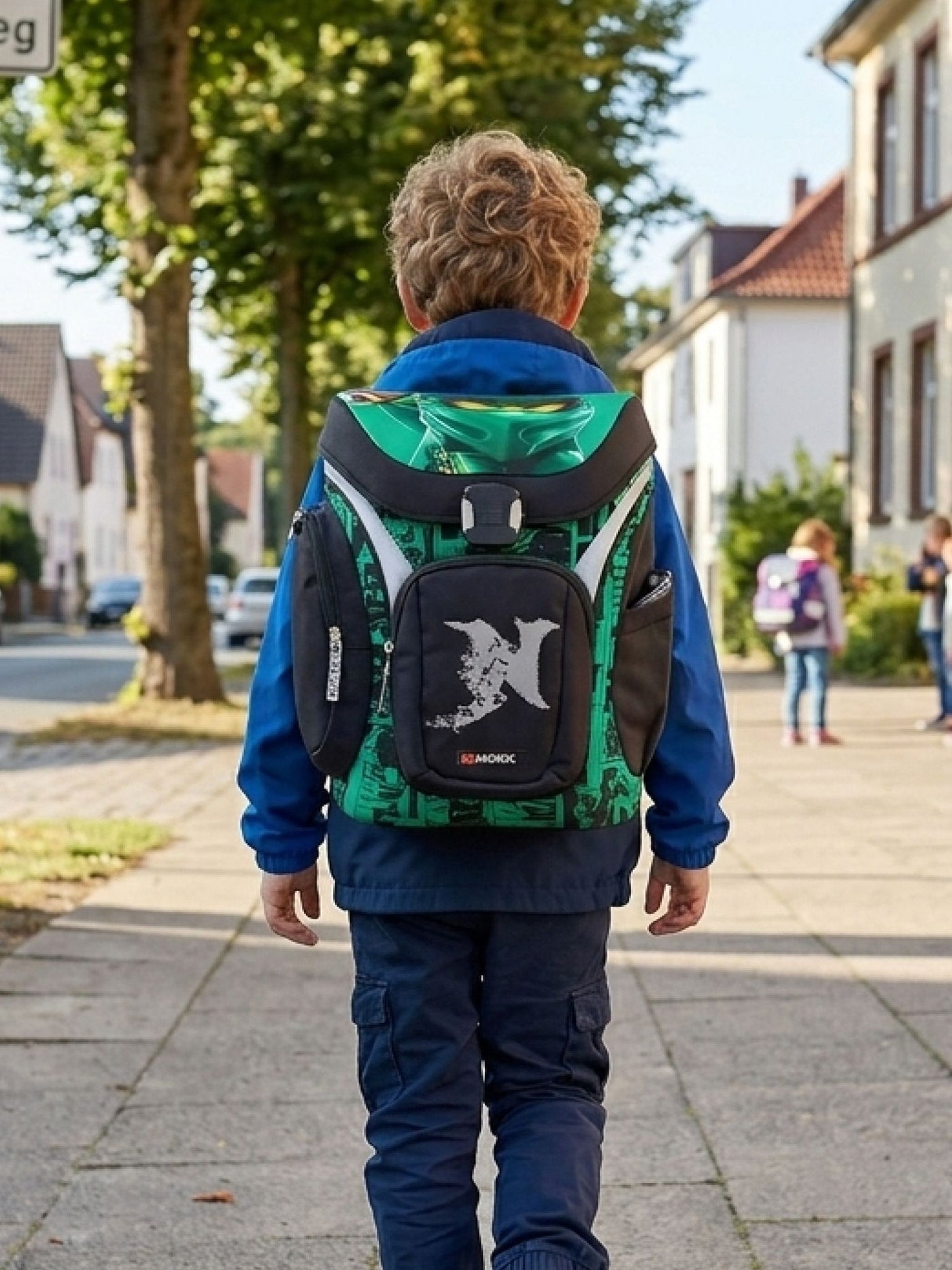 Lego Ninjago Schulranzen Set für Jungen mit Federmappe, Geld- und Turnbeutel, Schlamperrolle, Regenschutz, Dose, Flasche und Schultüte 85 cm