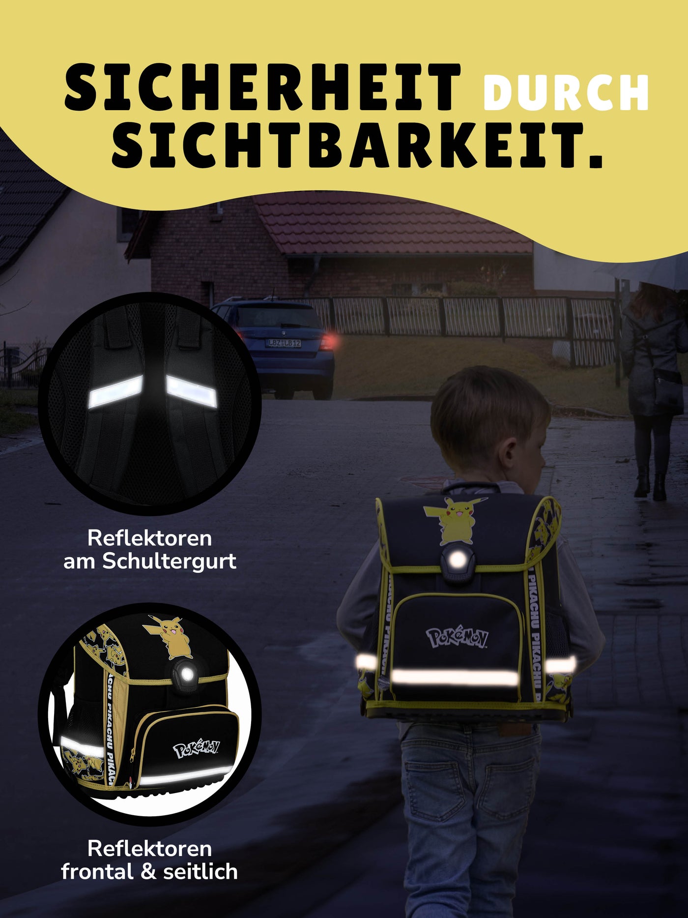 Junge läuft auf dunkler Straße mit Schulranzen, die Reflektoren sind gut zu sehen