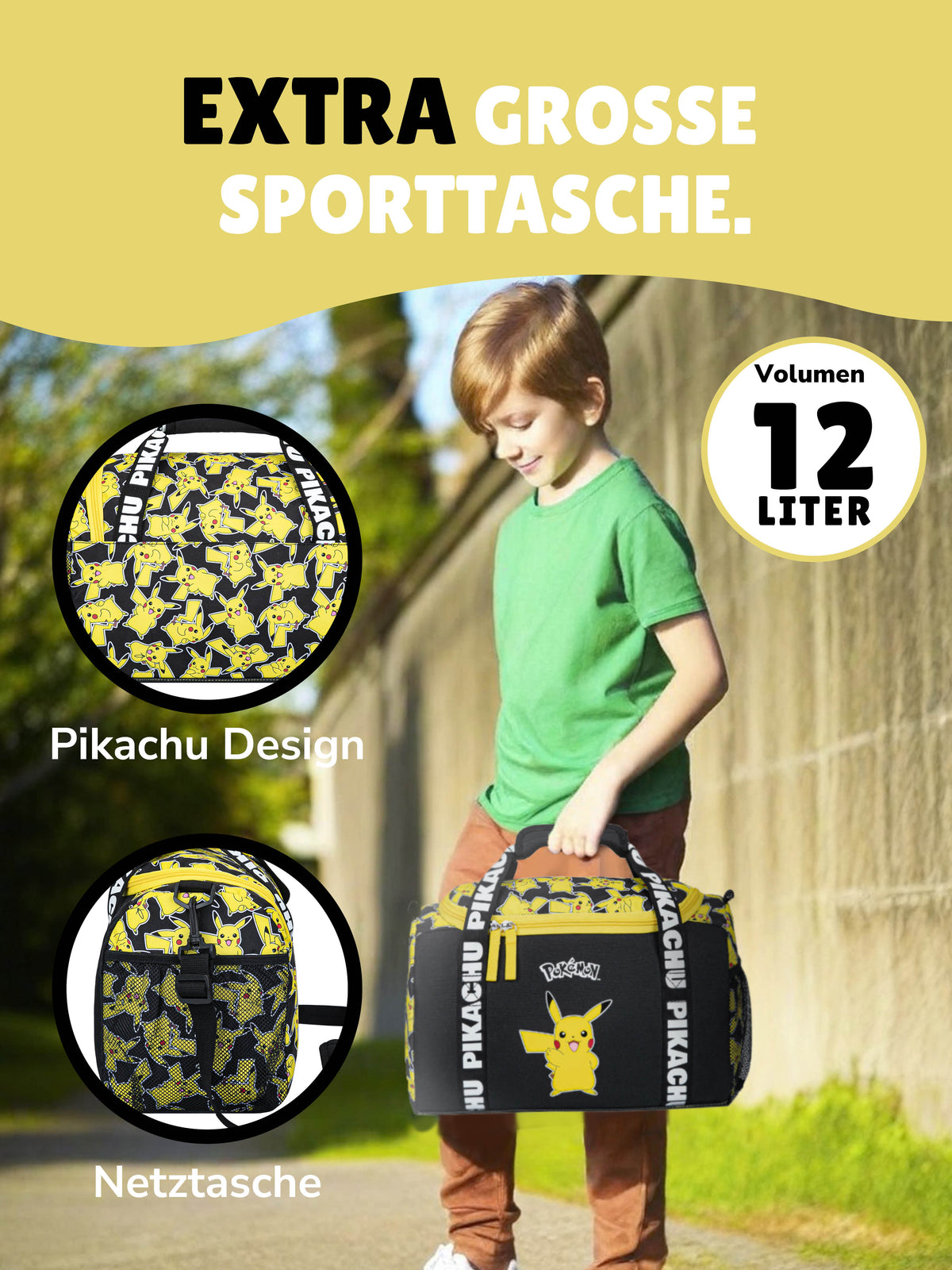 Junge hält schwarz gelbe Pokémon Sporttasche mit Pikachu Muster und Schriftzug passend zum Schulranzen vor einer Mauer