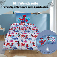 Gemusterte Rückseite der Spidey Bettwäsche auf Bett gezogen Muster aus Spinnen Symbolen und Charakteren