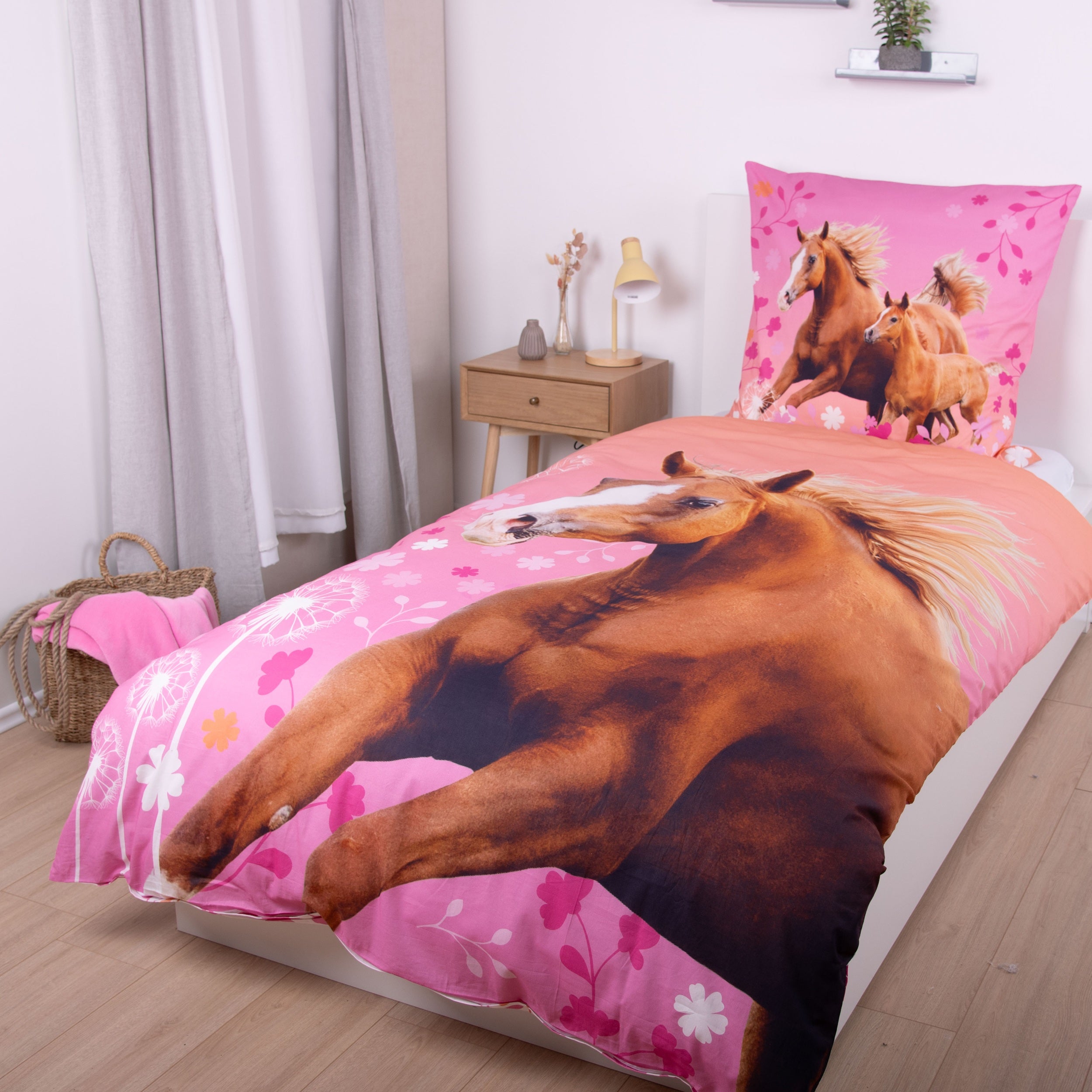 Infotafel Material und Waschhinweise der rosa Pferdebettwäsche aus 100% Baumwolle