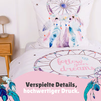 Detailanscith Kopfkissen mit Traumfänger und Decke mit Spruch "Follow your Dreams"
