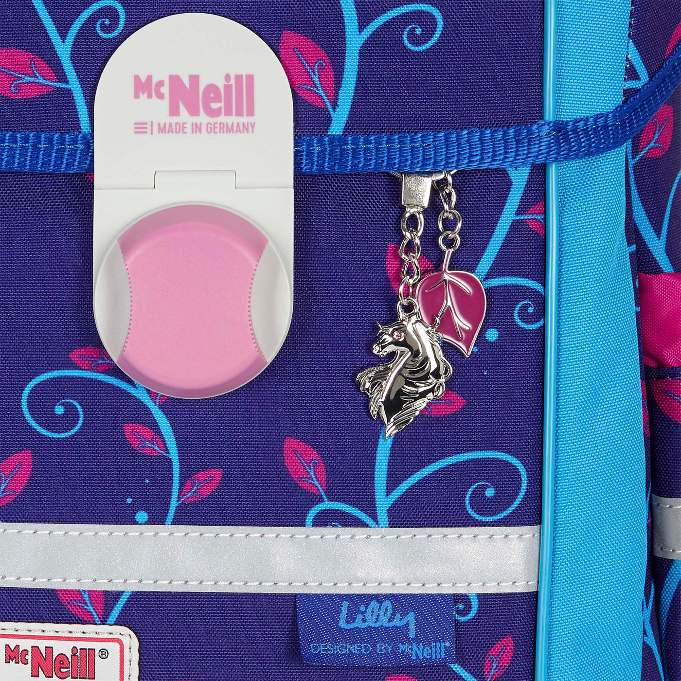 Detailansicht Schlüsselanhänger in Einhorn-Form vom McNeill Schulranzen "Lilly"