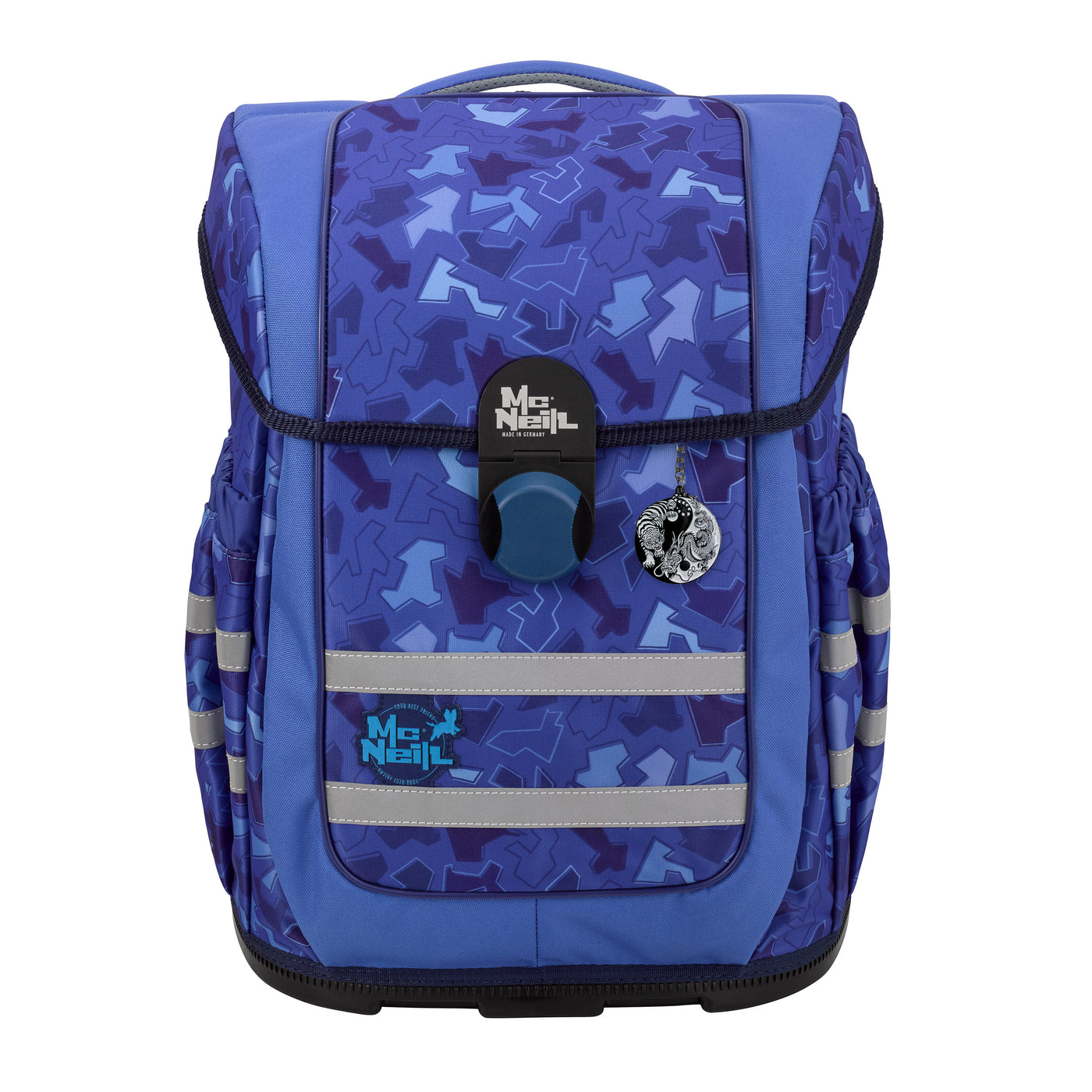 Blauer McNeill Schulranzen Ergo Complete mit Ninja Motivmagnet Frontansicht